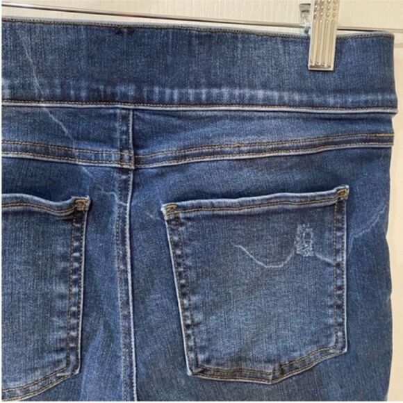 NWT SPANX Jeanish Jeans size small high waisted stretchy - Picture 8 of 9